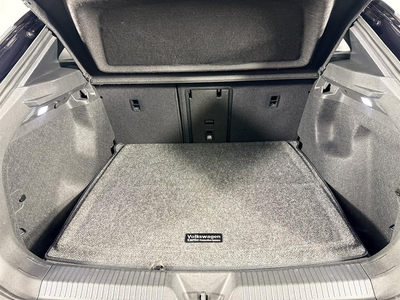Volkswagen ID.4 Pro S AWD w/SK On Battery 2023