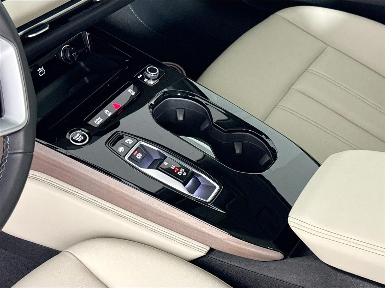 Audi A5 Premium Plus 2.0 TFSI quattro 2025