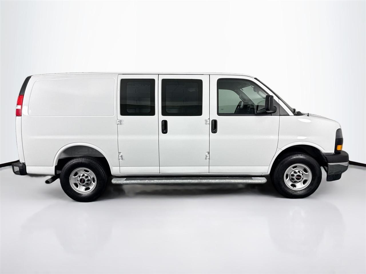 GMC Savana Cargo Van RWD 2500 135" 2025