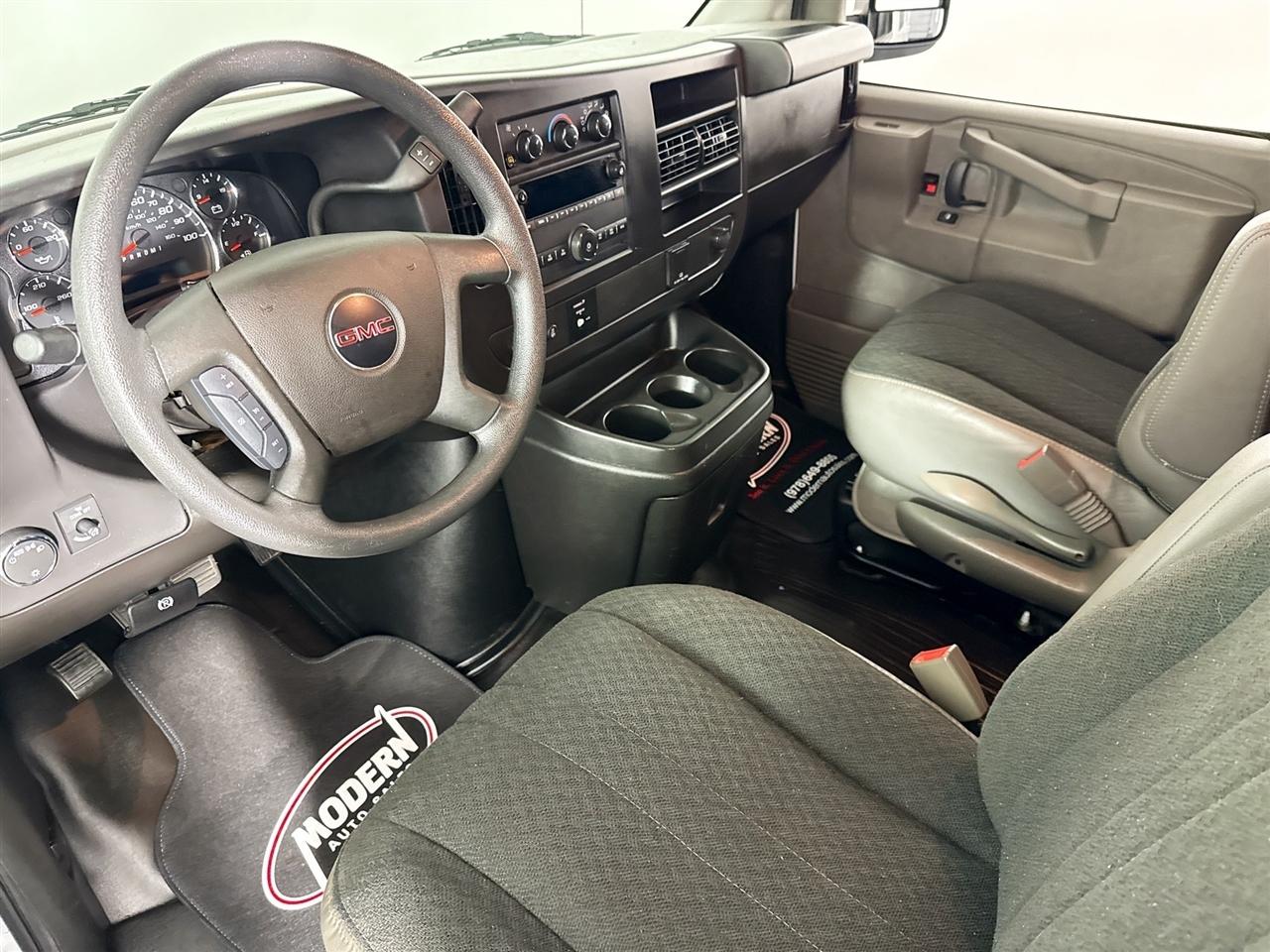 GMC Savana Cargo Van RWD 2500 135" 2025
