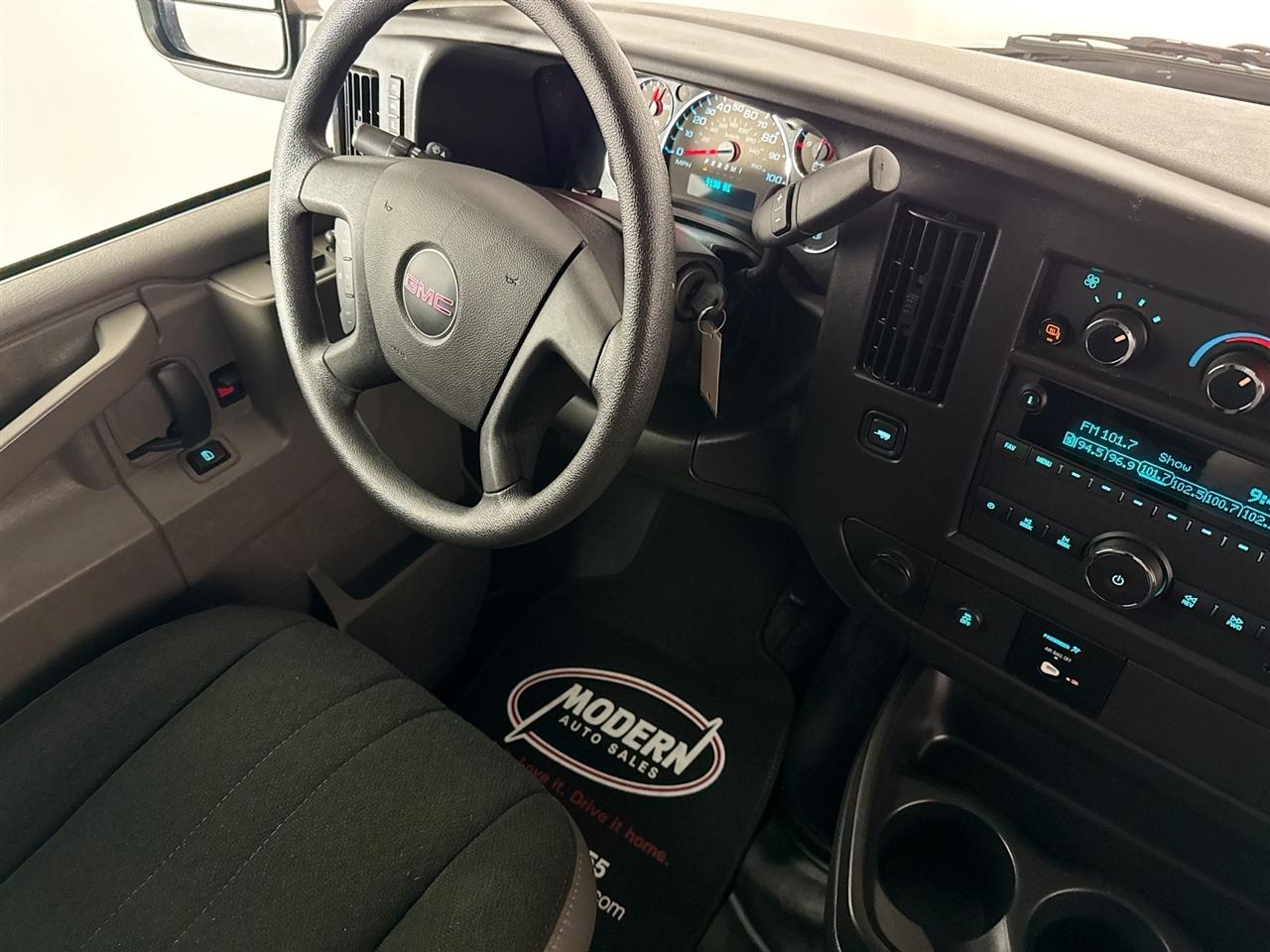 GMC Savana Cargo Van RWD 2500 135" 2025