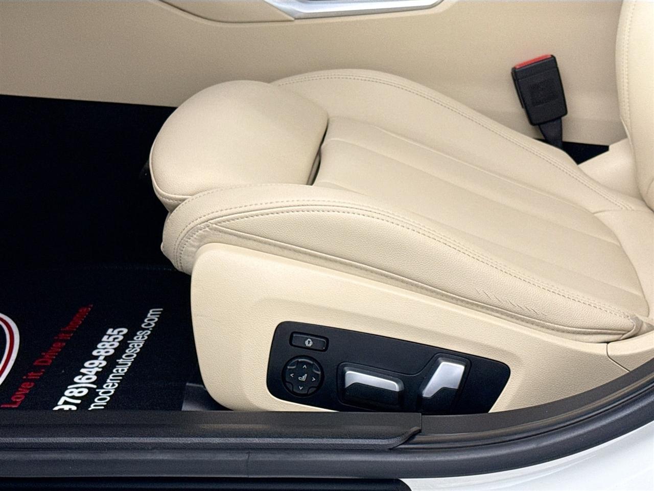 BMW 3 Series 330i xDrive Sedan North America 2020