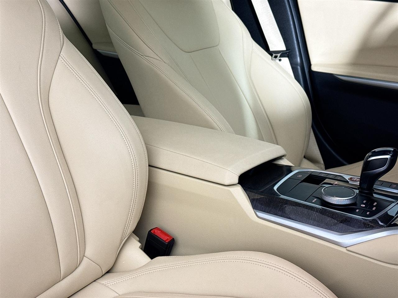 BMW 3 Series 330i xDrive Sedan North America 2020