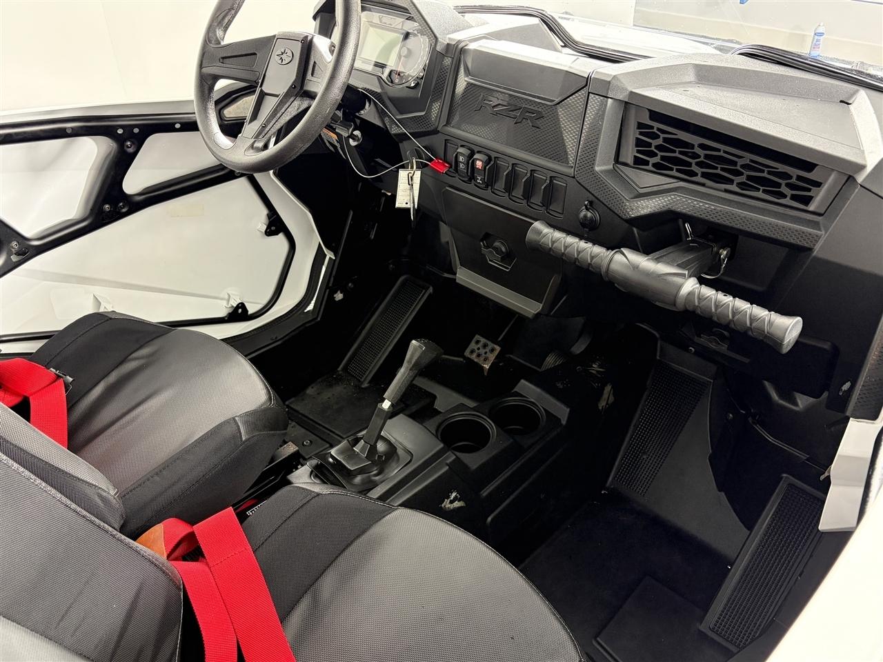 Polaris RZR  2021