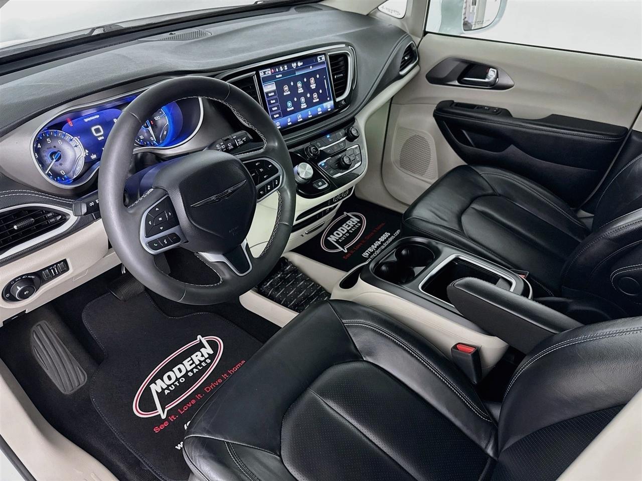 Chrysler Pacifica Touring L FWD 2022