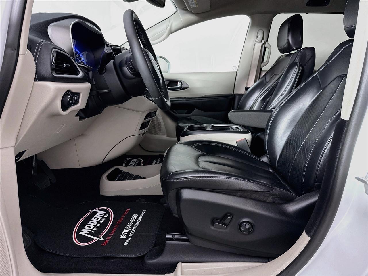 Chrysler Pacifica Touring L FWD 2022