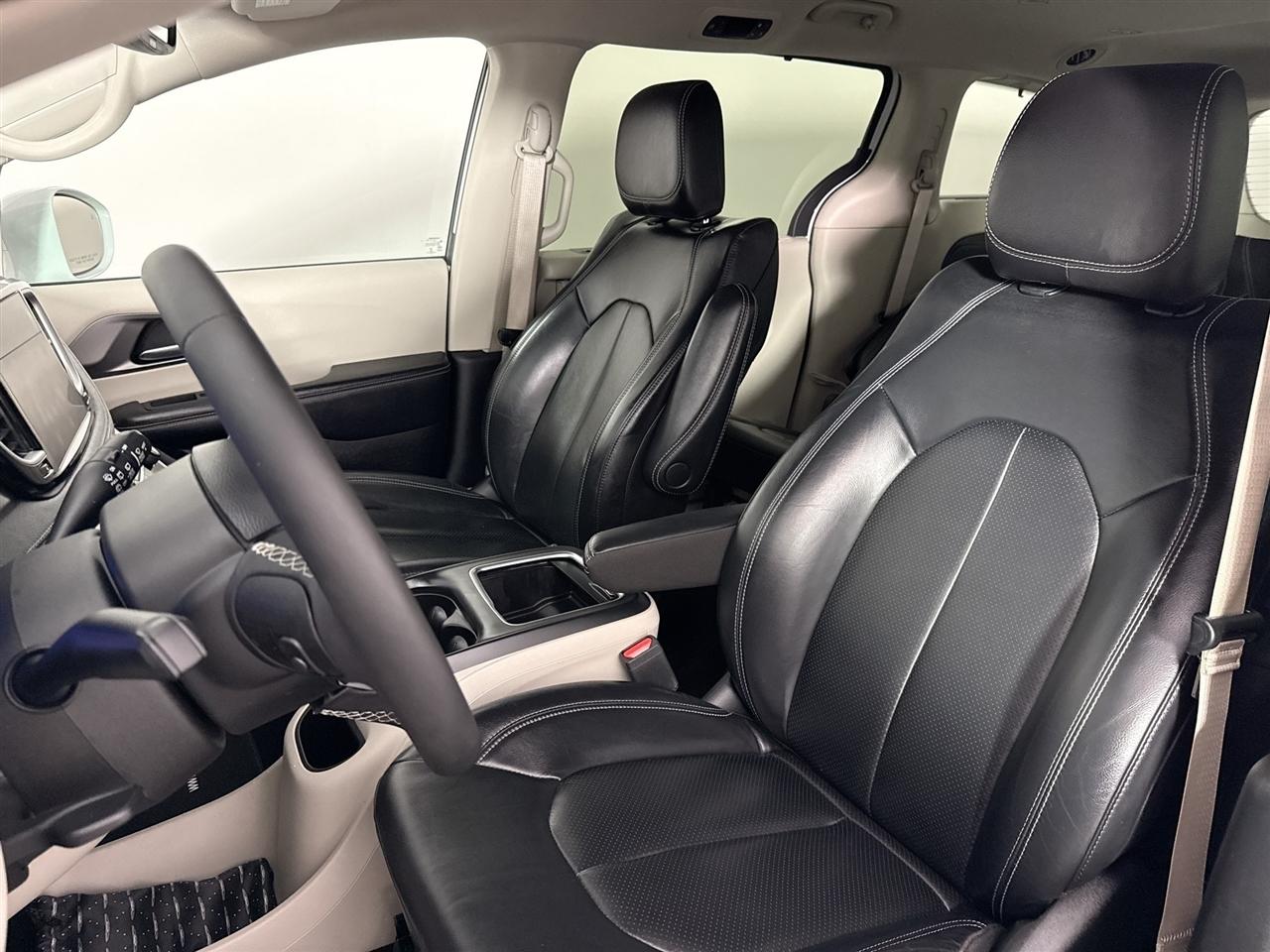 Chrysler Pacifica Touring L FWD 2022
