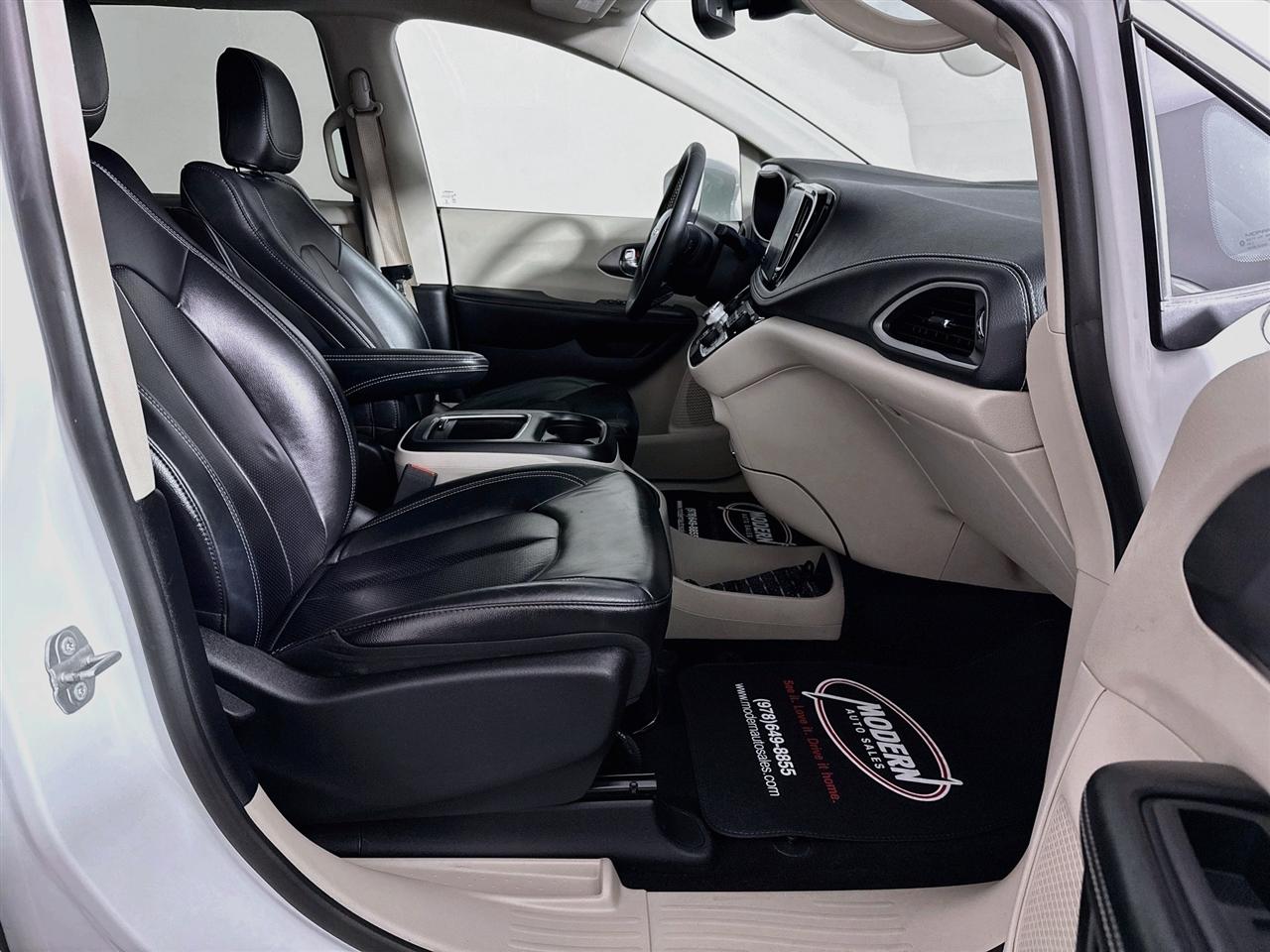 Chrysler Pacifica Touring L FWD 2022