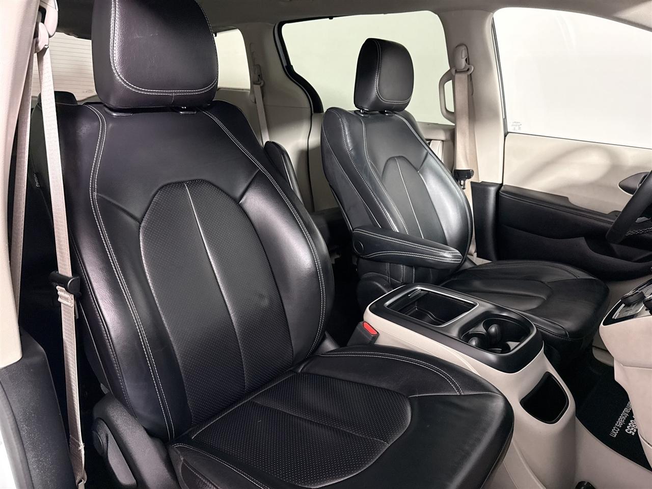 Chrysler Pacifica Touring L FWD 2022