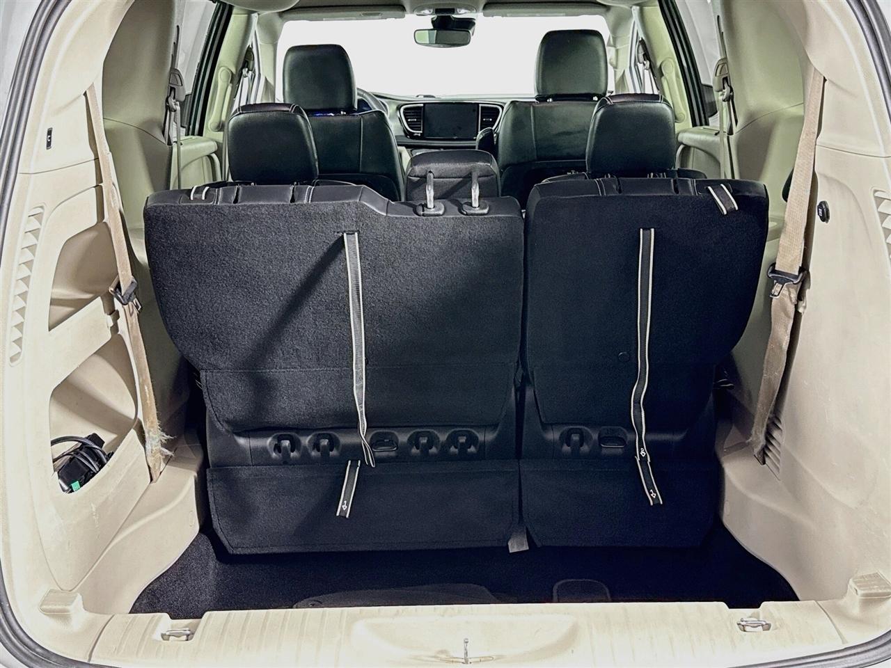 Chrysler Pacifica Touring L FWD 2022
