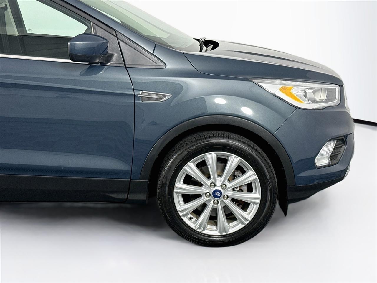 Ford Escape SEL 4WD 2019