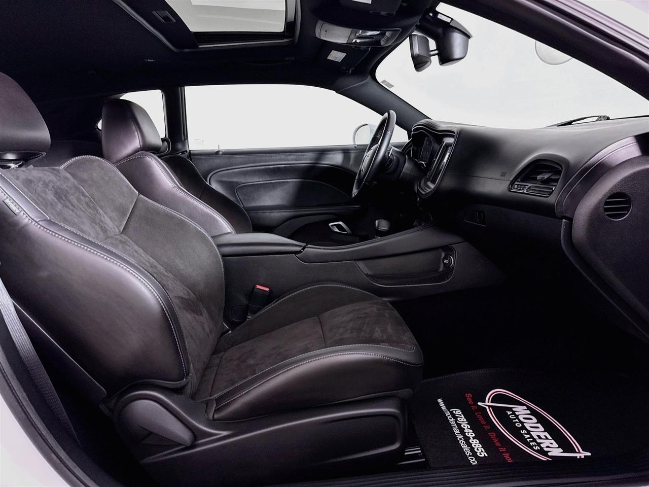 Dodge Challenger GT AWD 2023
