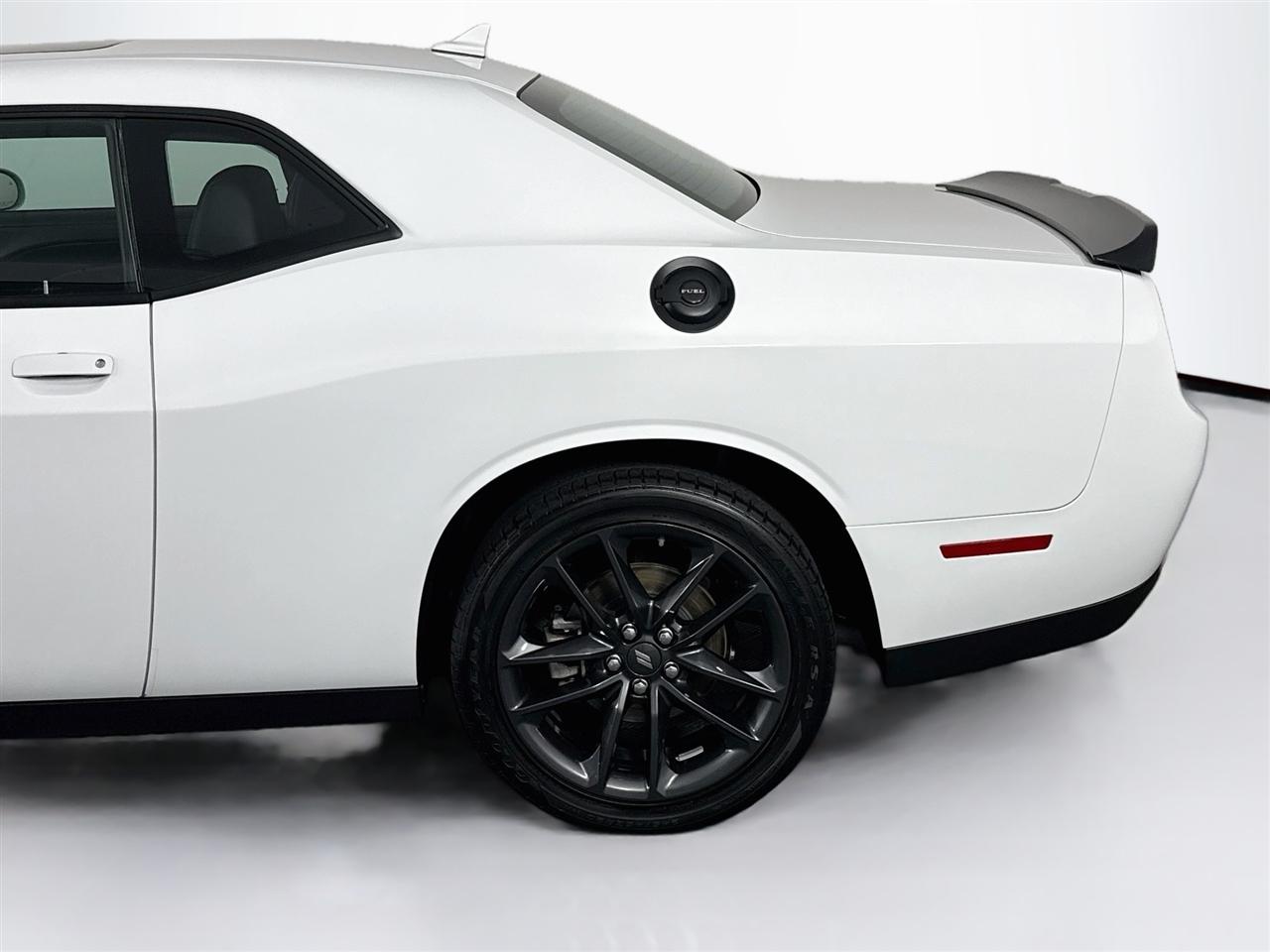 Dodge Challenger GT AWD 2023