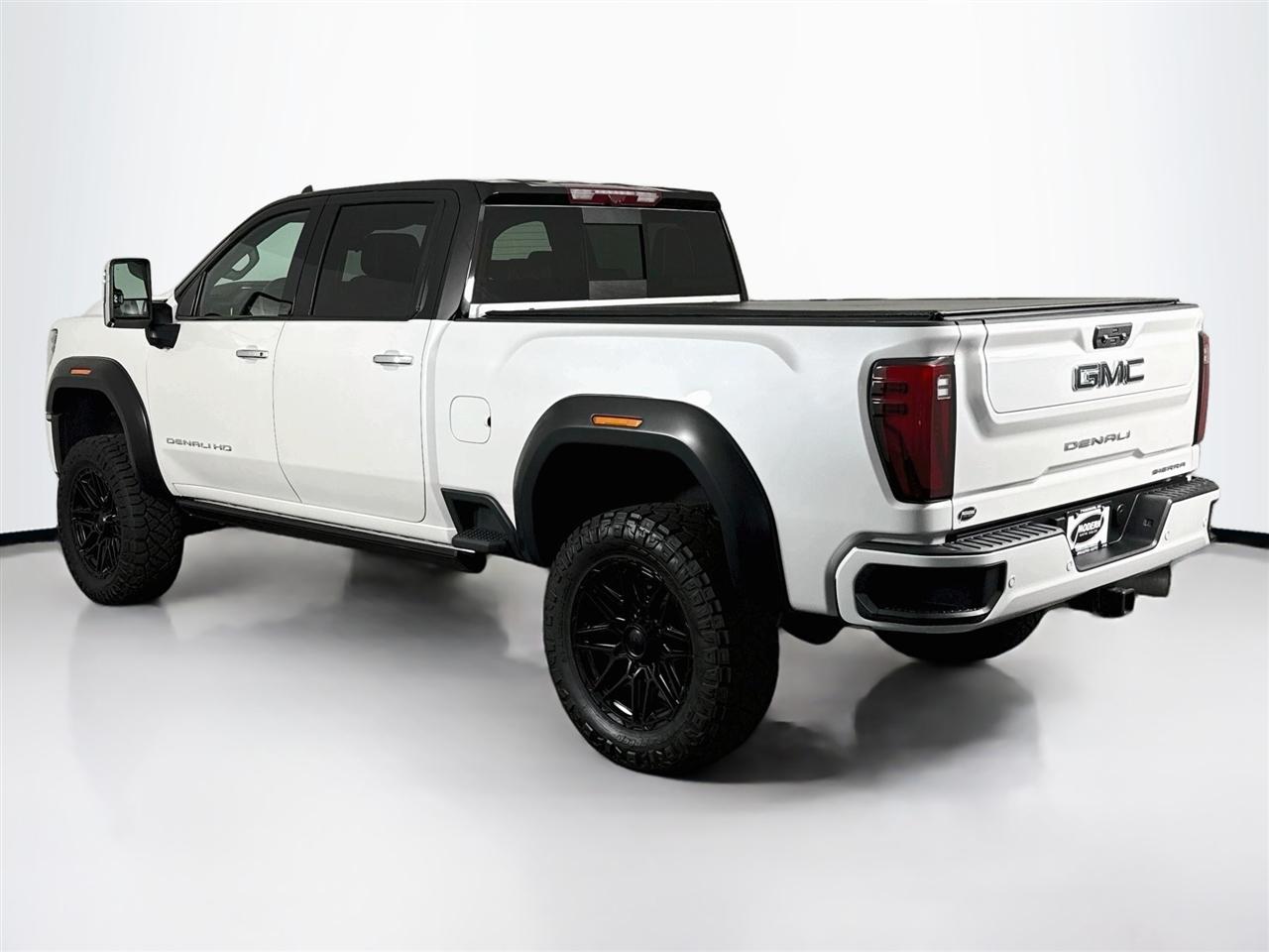 GMC Sierra 2500HD 4WD Crew Cab 159" Denali Ultimate 2024
