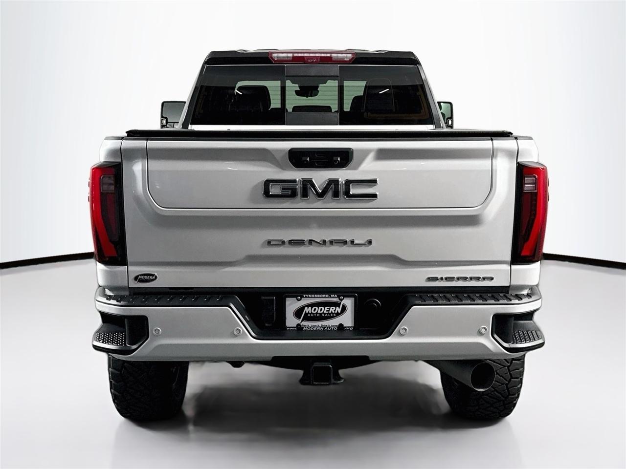 GMC Sierra 2500HD 4WD Crew Cab 159" Denali Ultimate 2024