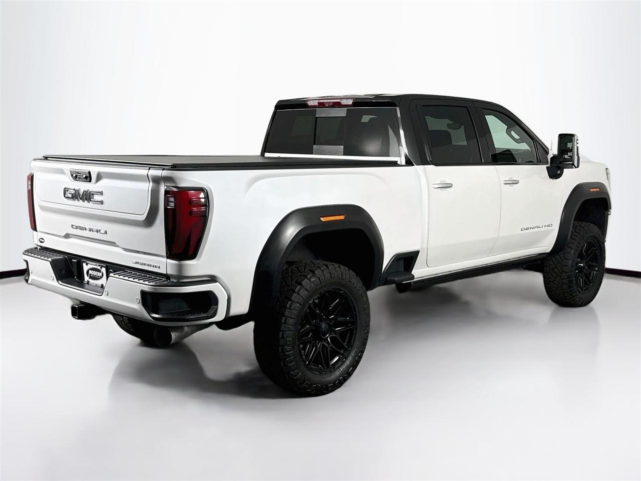 GMC Sierra 2500HD 4WD Crew Cab 159" Denali Ultimate 2024
