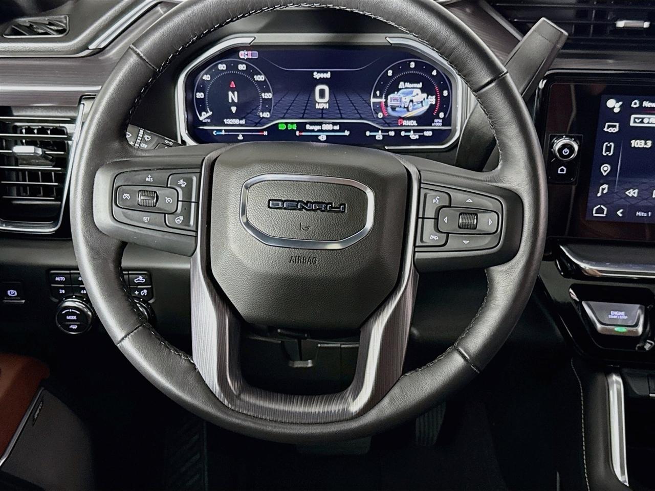 GMC Sierra 2500HD 4WD Crew Cab 159" Denali Ultimate 2024
