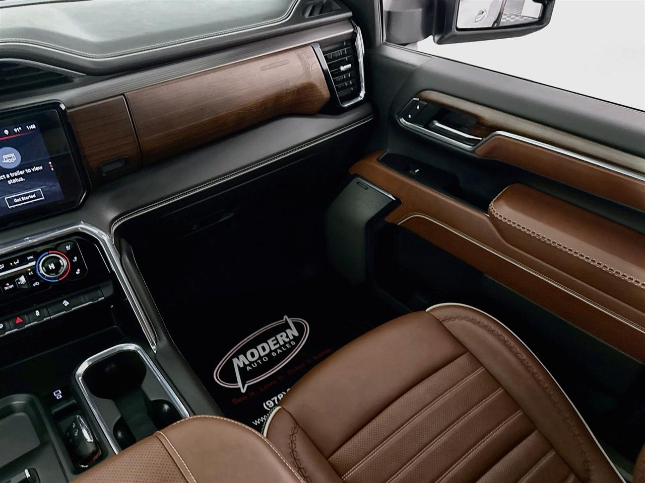GMC Sierra 2500HD 4WD Crew Cab 159" Denali Ultimate 2024