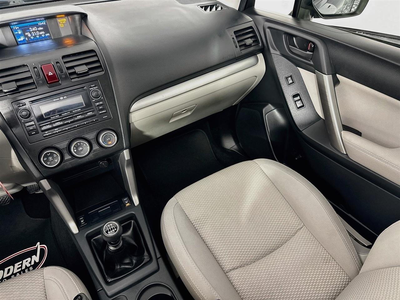 Subaru Forester 4dr Man 2.5i Premium PZEV 2015