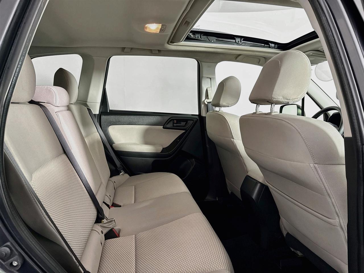 Subaru Forester 4dr Man 2.5i Premium PZEV 2015