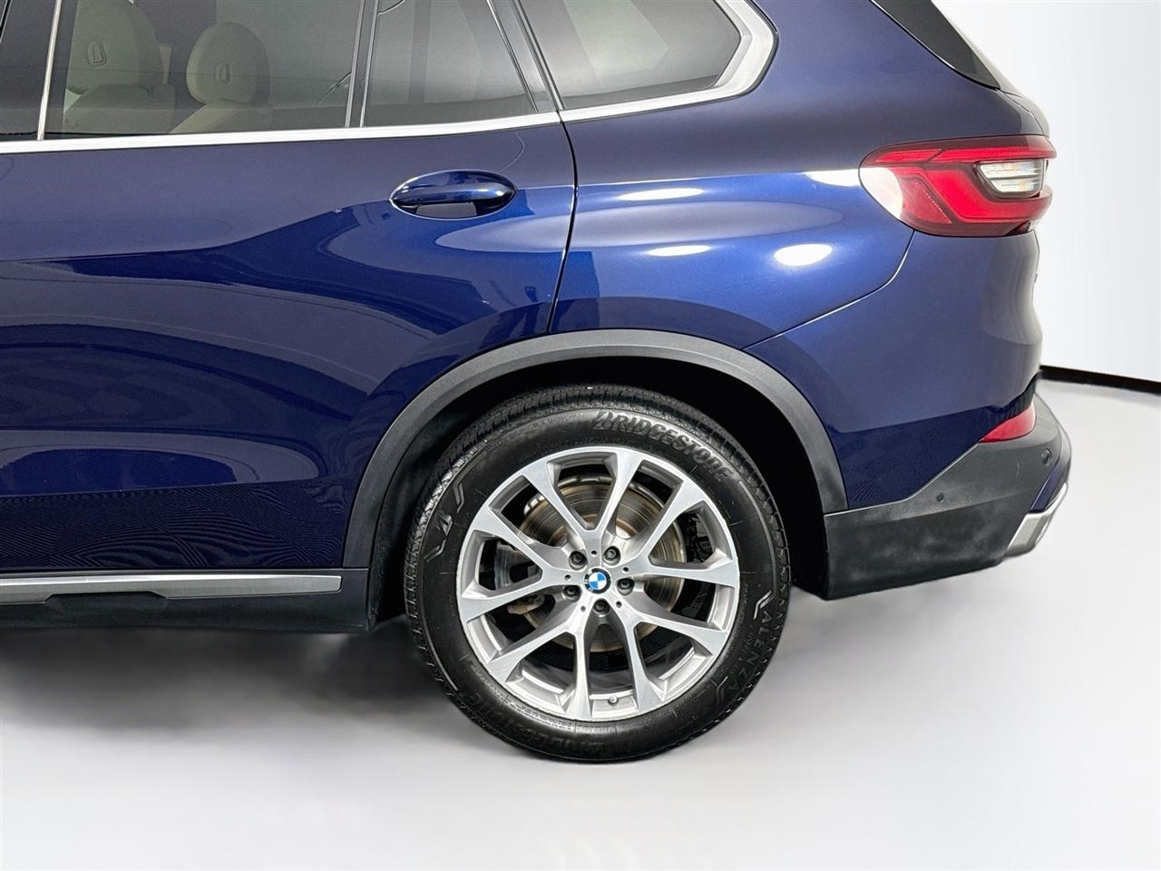 BMW X5 xDrive40i Sports Activity Vehicle 2020