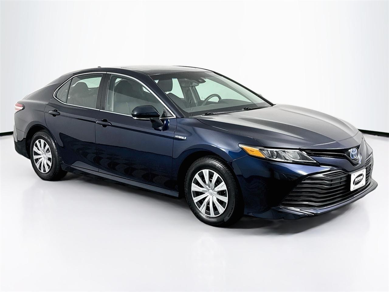 Toyota Camry Hybrid LE CVT (Natl) 2018