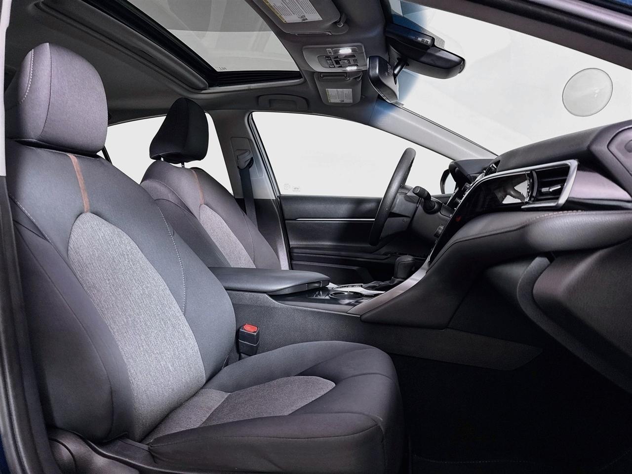 Toyota Camry Hybrid LE CVT (Natl) 2018