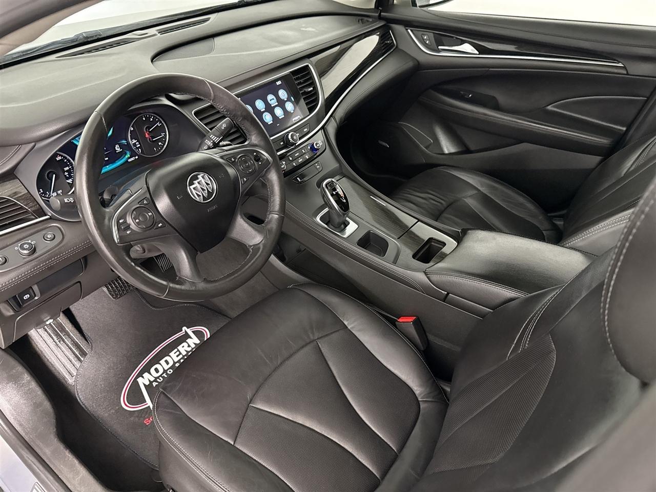 Buick LaCrosse 4dr Sdn Essence FWD 2017