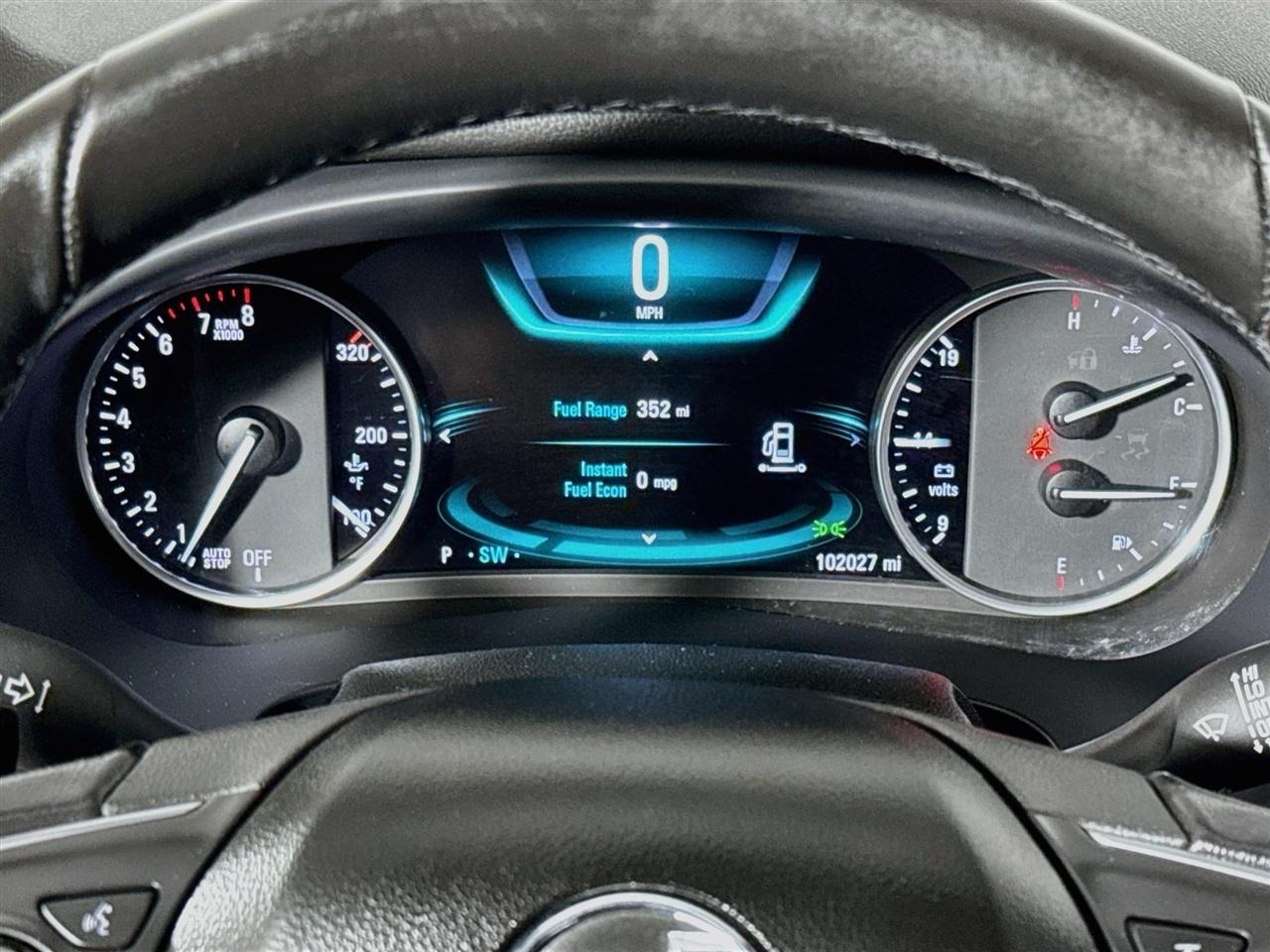 Buick LaCrosse 4dr Sdn Essence FWD 2017
