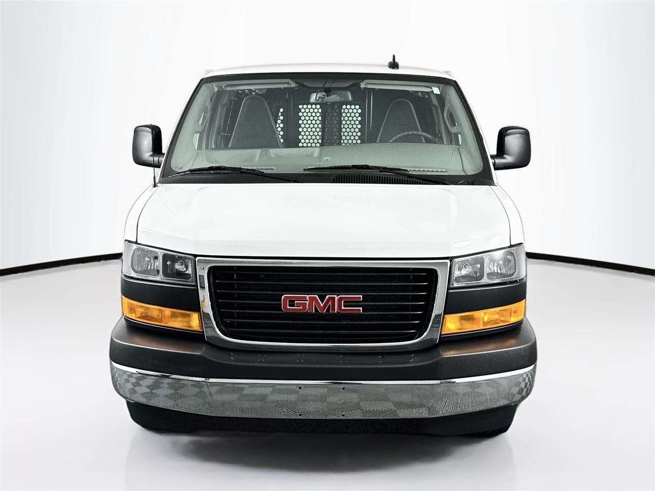 GMC Savana Cargo Van RWD 2500 135" 2025