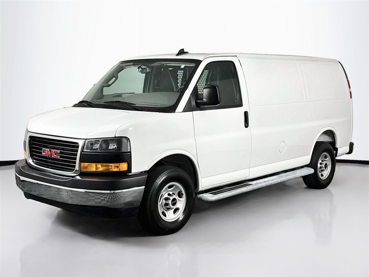 GMC Savana Cargo Van RWD 2500 135" 2025