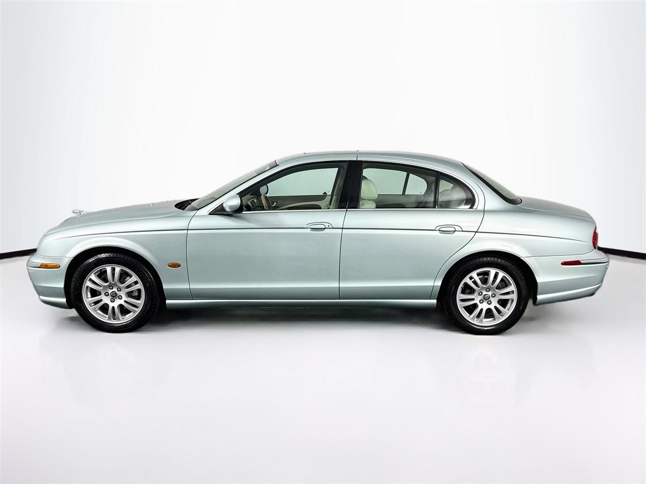 Jaguar S-Type 4dr Sdn V8 2003