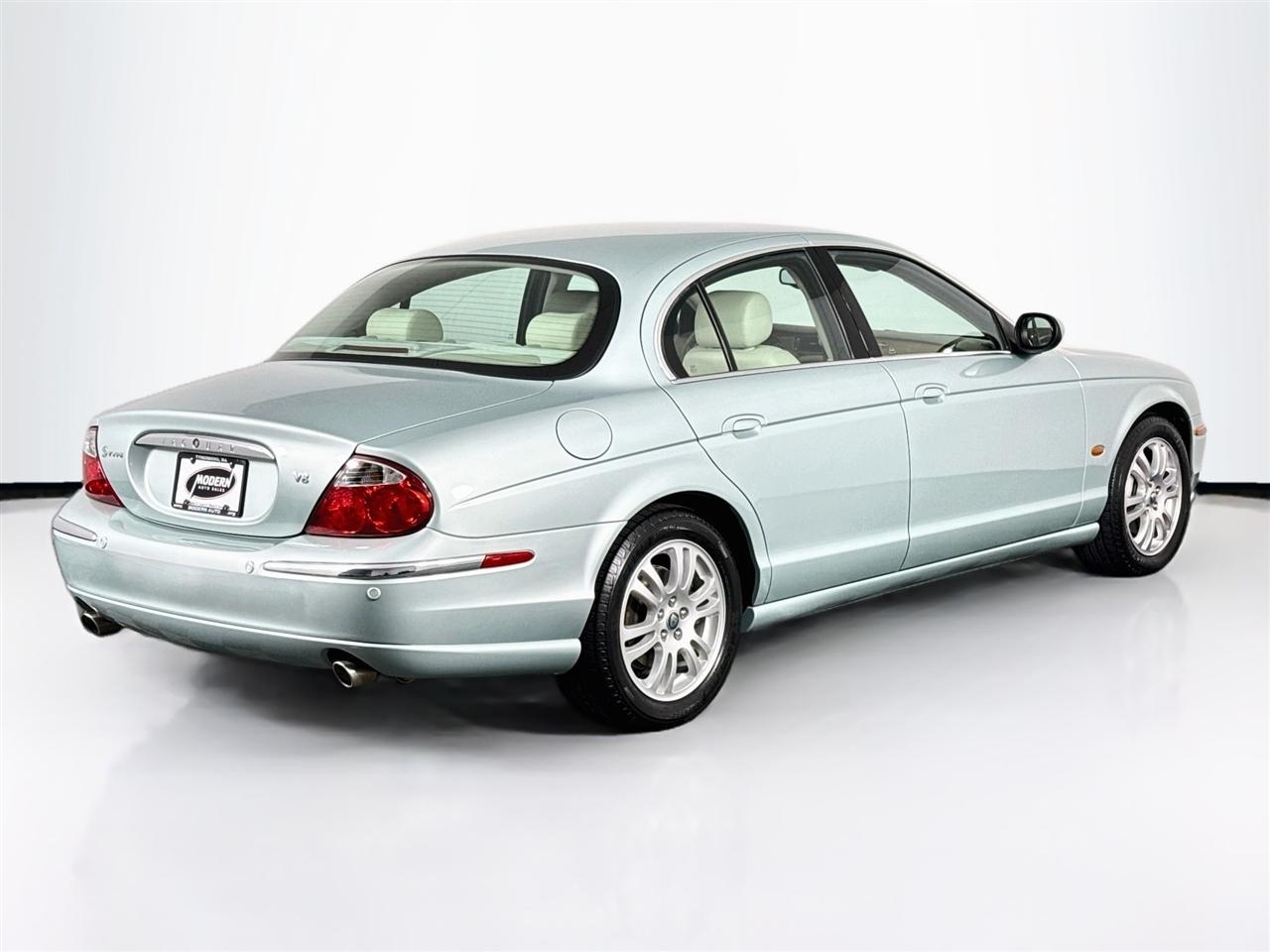 Jaguar S-Type 4dr Sdn V8 2003