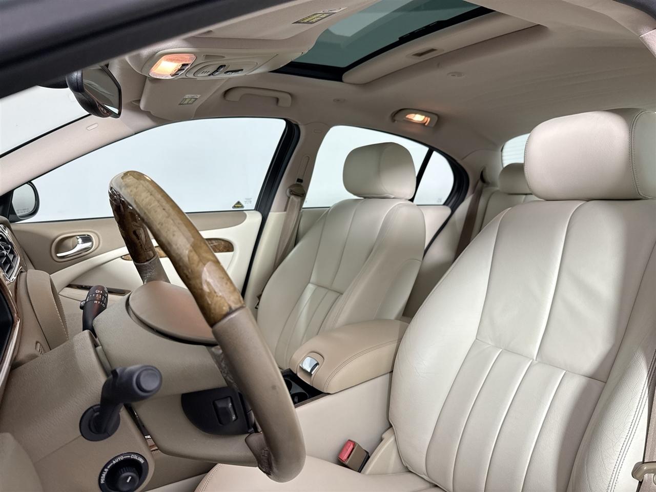 Jaguar S-Type 4dr Sdn V8 2003