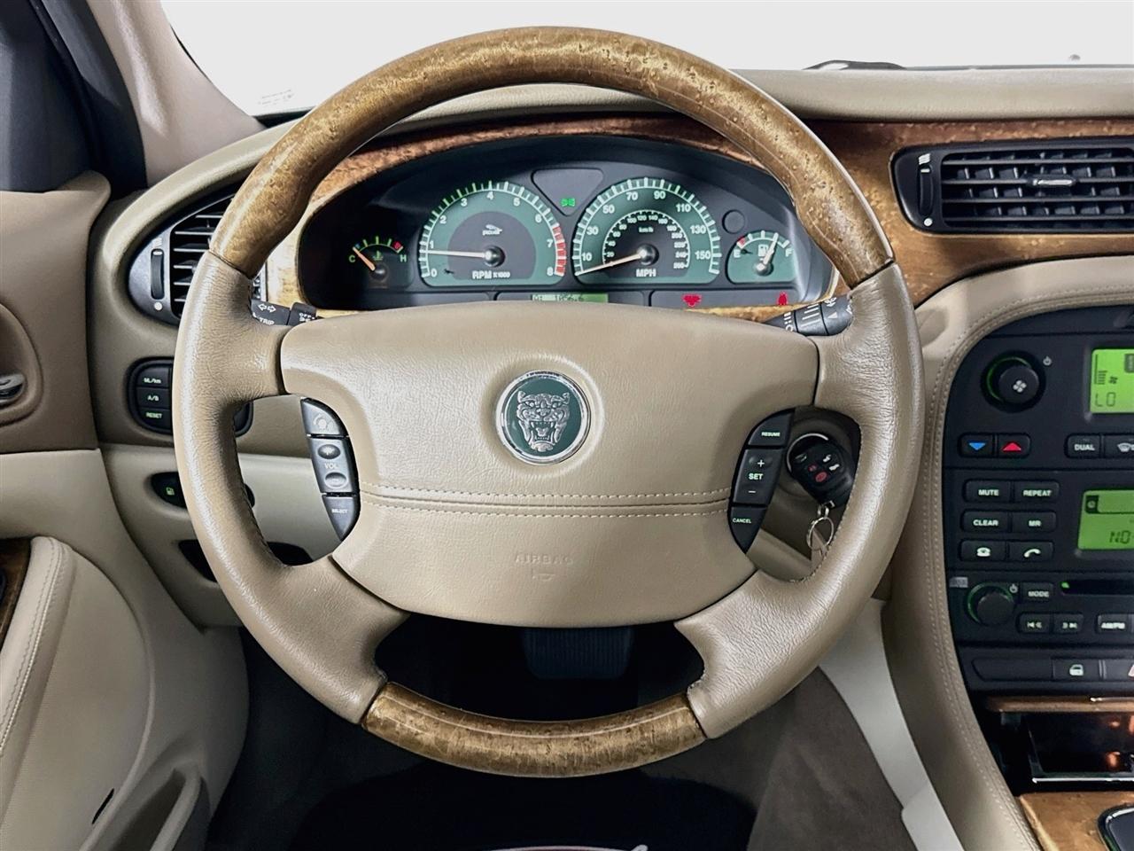 Jaguar S-Type 4dr Sdn V8 2003