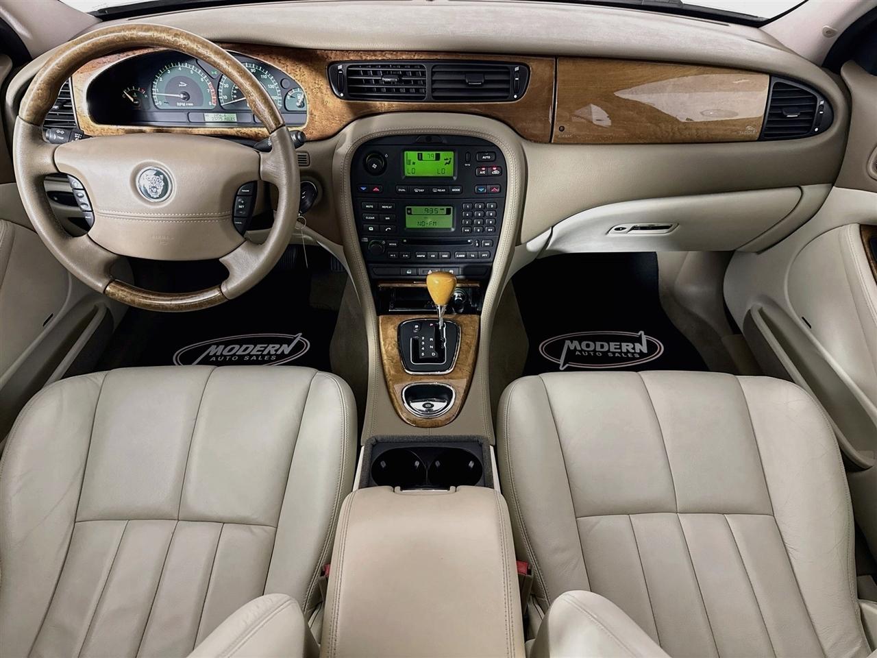 Jaguar S-Type 4dr Sdn V8 2003