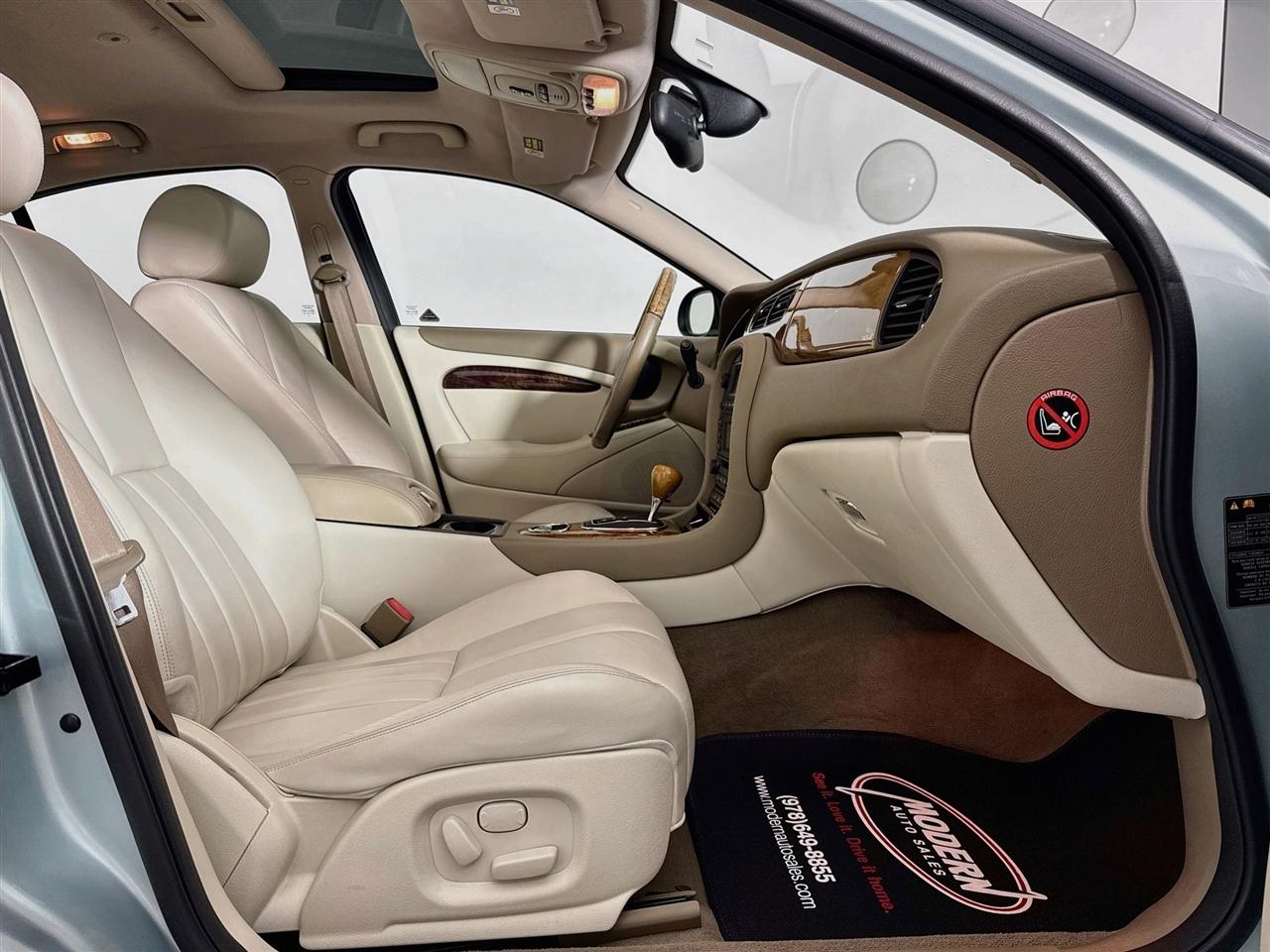 Jaguar S-Type 4dr Sdn V8 2003