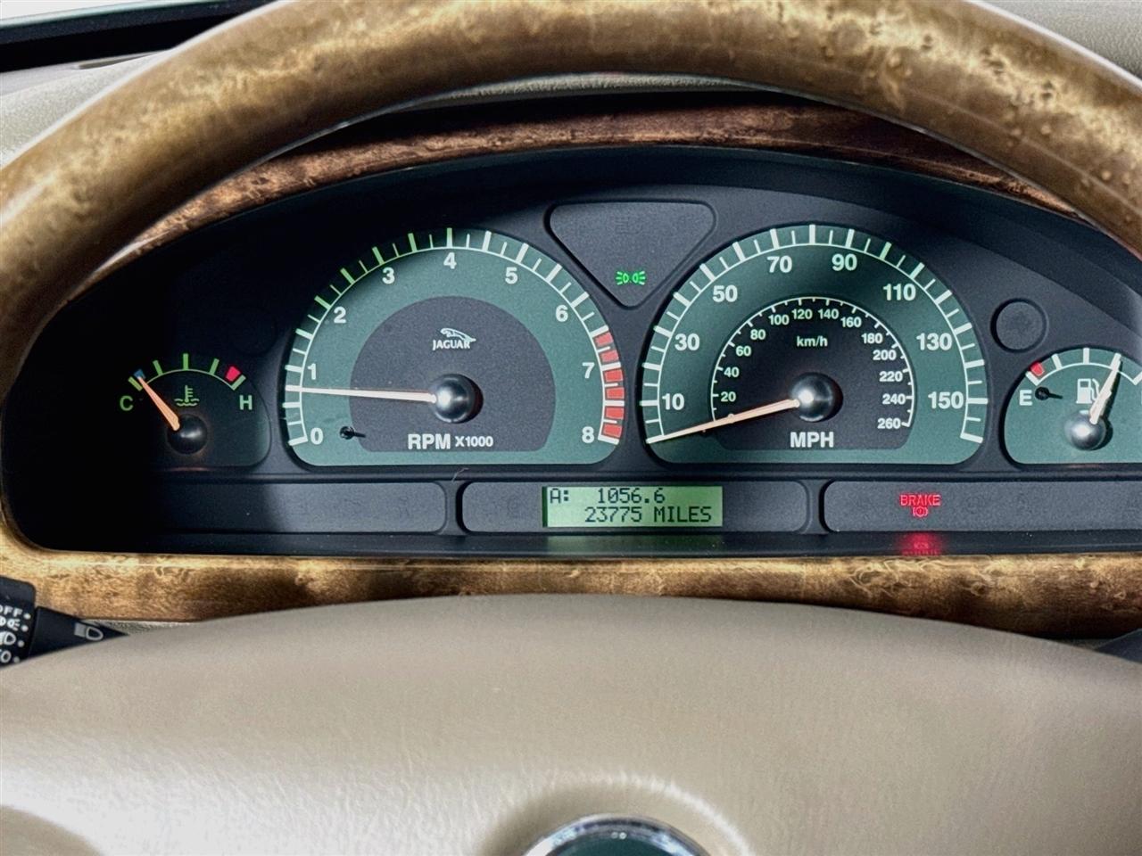 Jaguar S-Type 4dr Sdn V8 2003