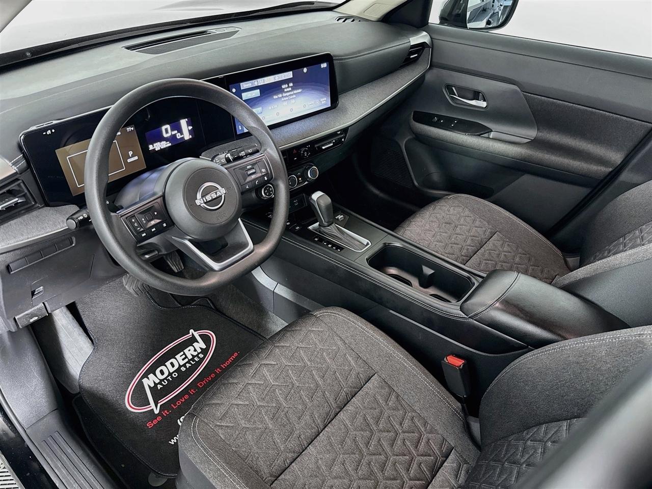 Nissan Kicks SV AWD 2025