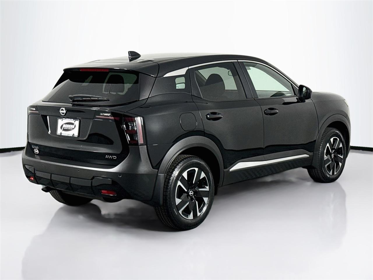 Nissan Kicks SV AWD 2025