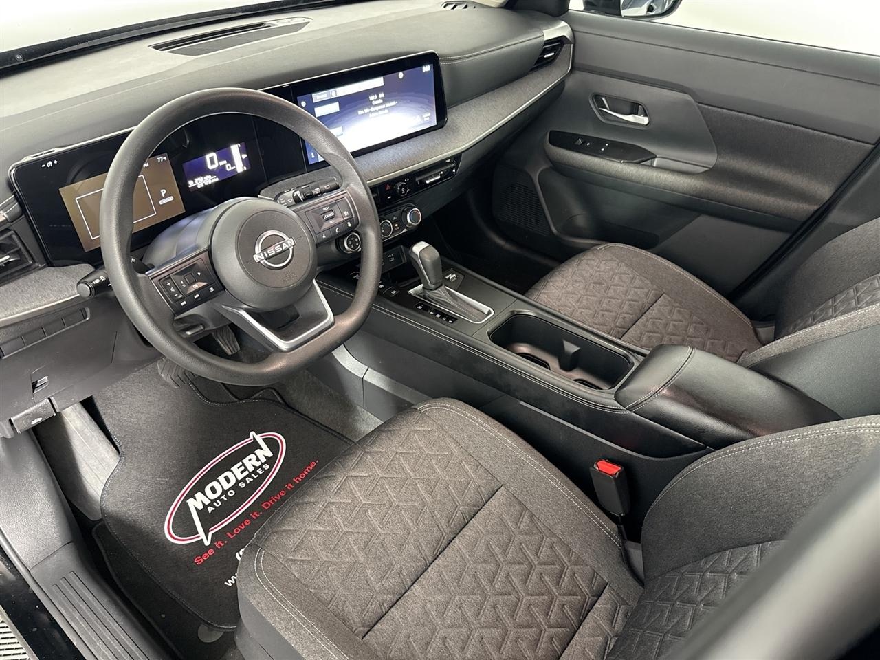 Nissan Kicks SV AWD 2025
