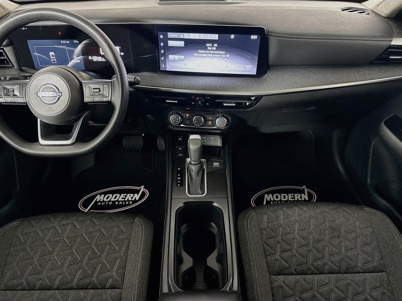 Nissan Kicks SV AWD 2025