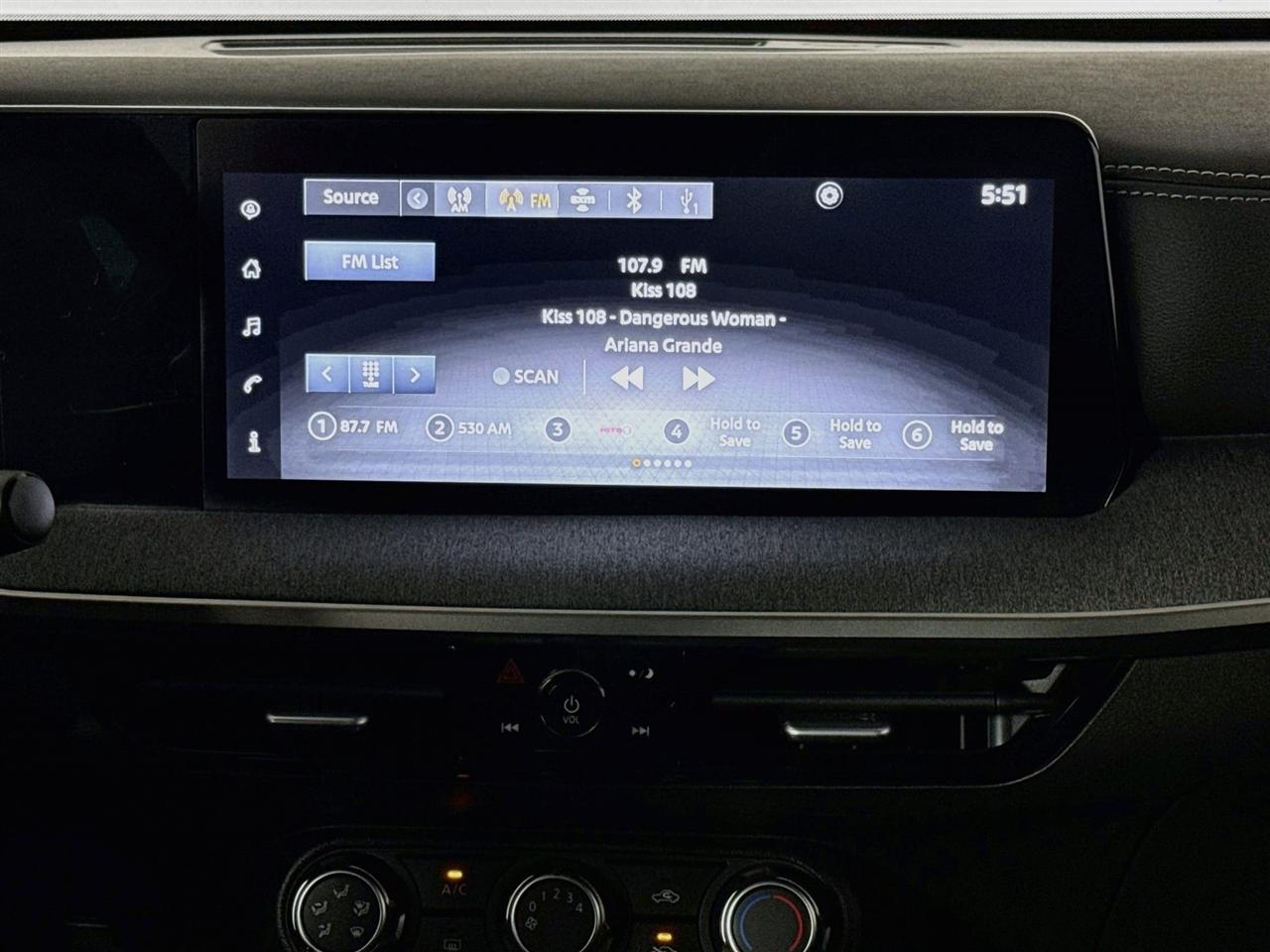 Nissan Kicks SV AWD 2025