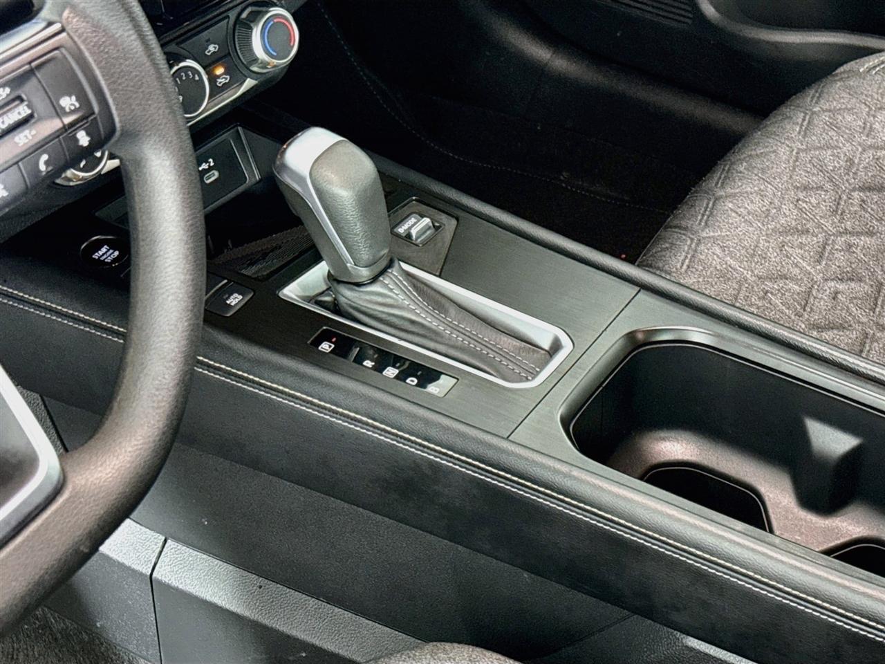 Nissan Kicks SV AWD 2025