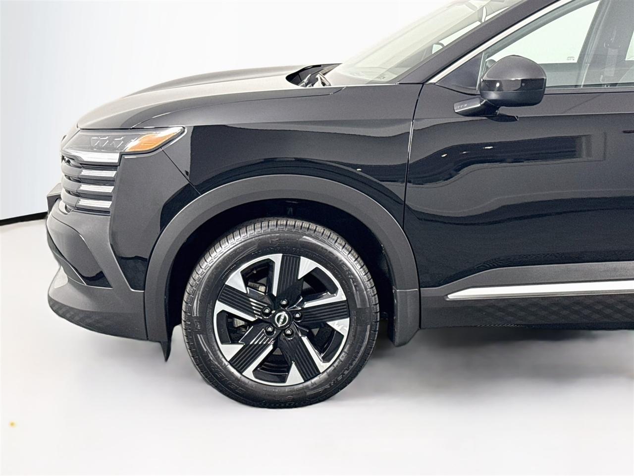 Nissan Kicks SV AWD 2025