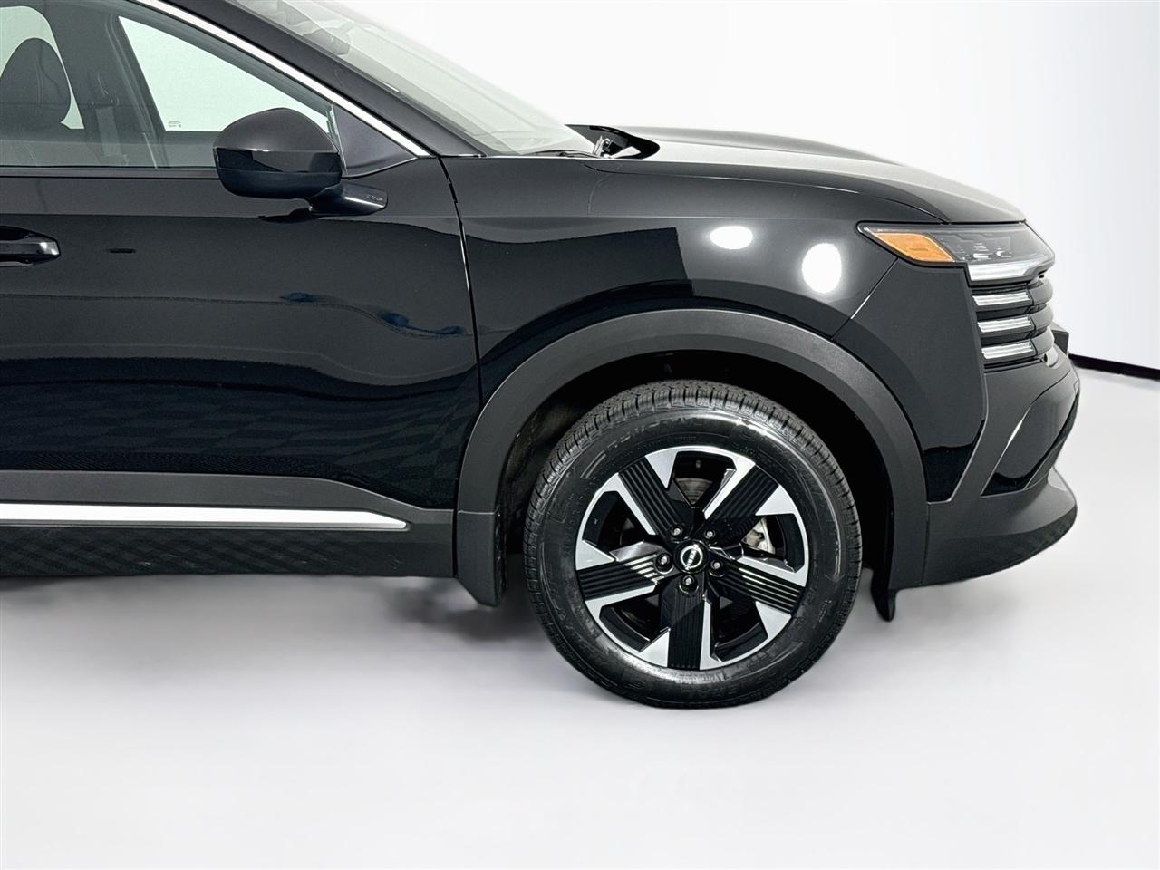 Nissan Kicks SV AWD 2025