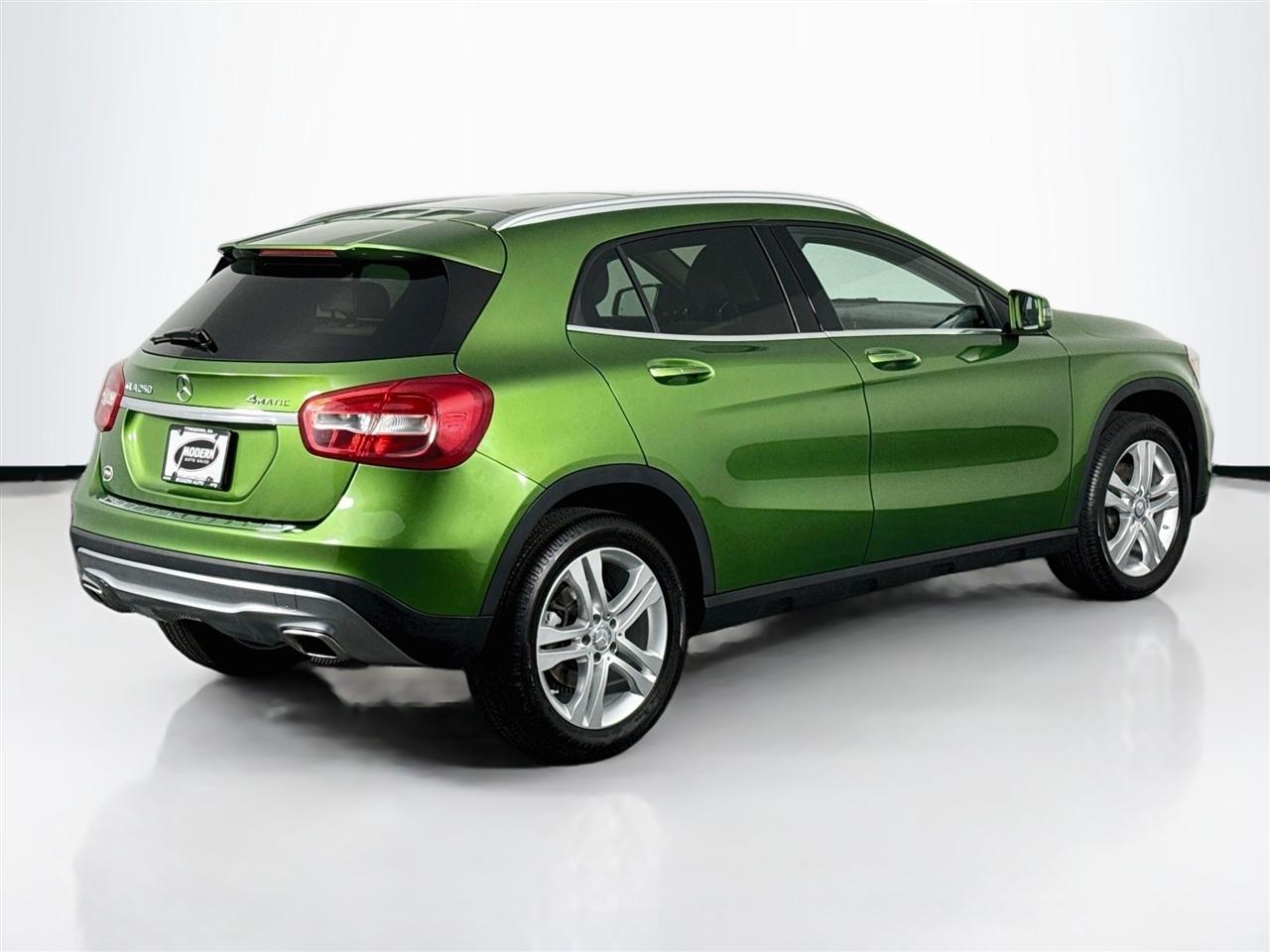 Mercedes-Benz GLA 4MATIC 4dr GLA 250 2016