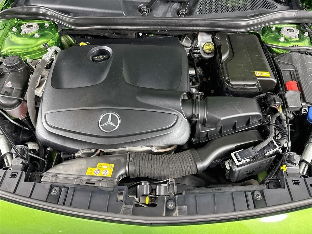 Mercedes-Benz GLA 4MATIC 4dr GLA 250 2016