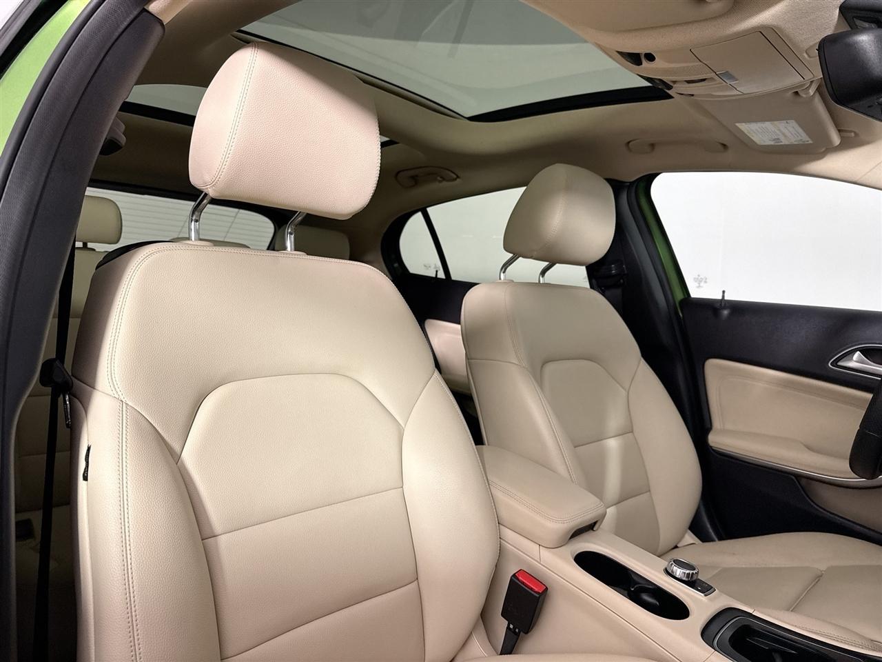 Mercedes-Benz GLA 4MATIC 4dr GLA 250 2016