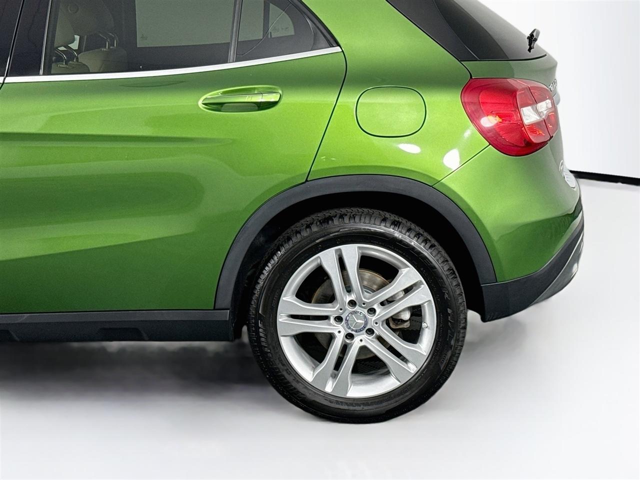 Mercedes-Benz GLA 4MATIC 4dr GLA 250 2016